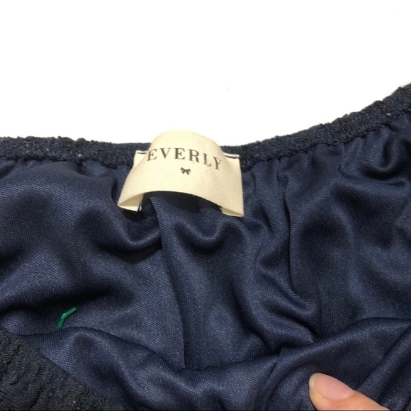 Everly Lace Blue Romper Sz Large Women’s Shorts - Picture 6 of 9